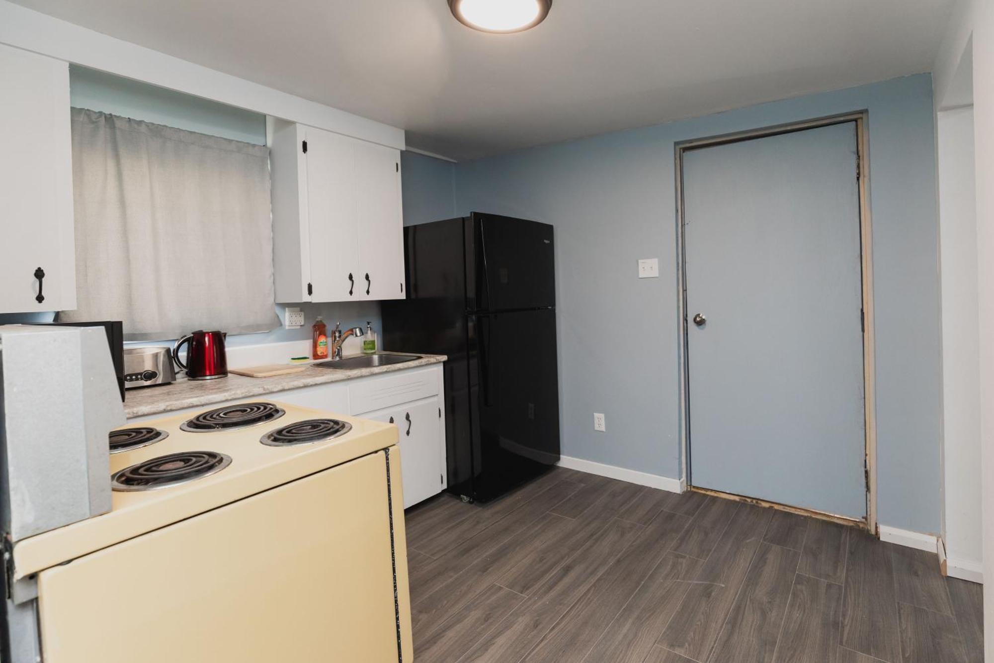 Avenir Centre Suite - Near Nbcc, Moncton Hospital, Airport 멍크턴 외부 사진