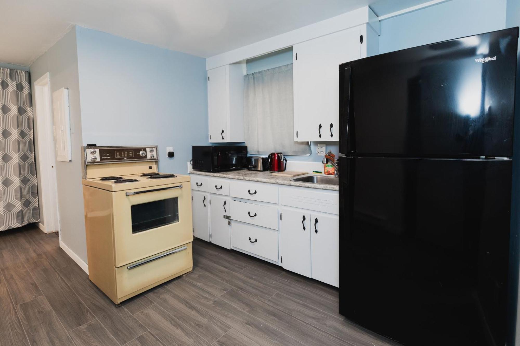Avenir Centre Suite - Near Nbcc, Moncton Hospital, Airport 멍크턴 외부 사진