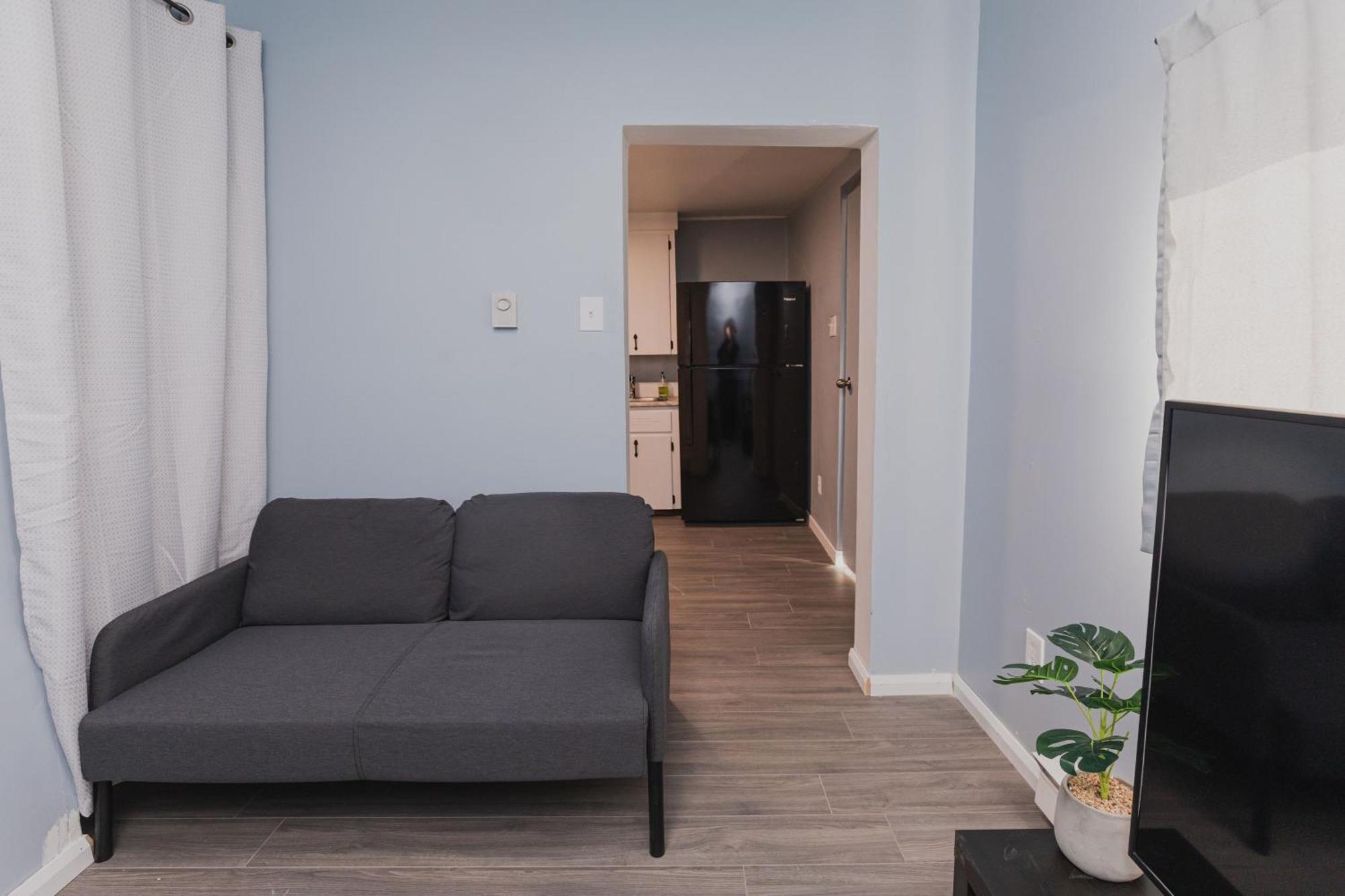 Avenir Centre Suite - Near Nbcc, Moncton Hospital, Airport 멍크턴 외부 사진